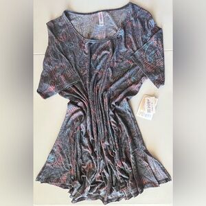 Lularoe Perfect Tee - Size Large